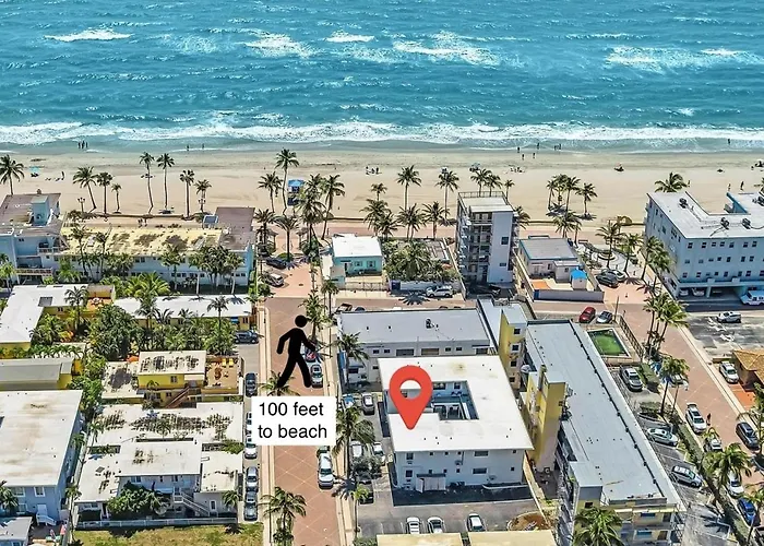Beachfront & Pool Near Marriott Hollywood Beach